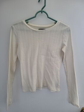American Eagle Outfitters Ivory Ribbed Long-Sleeve Tee